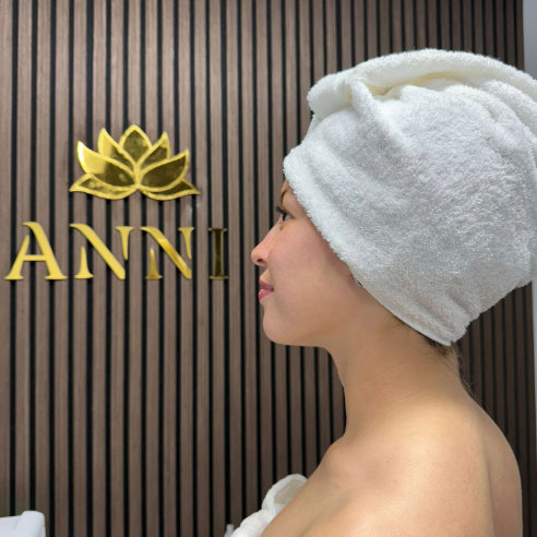 anni head spa team
